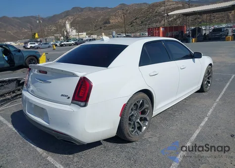 2018 Chrysler 300 300S z USA, uszkodzony, nr VIN 2C3CCABG8JH240225